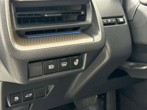 Certified 2024 Toyota Prius Limited image 16