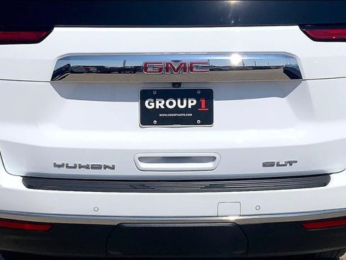 Used 2024 GMC Yukon XL SLT w/ SLT Luxury Package RWD image 31