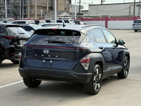 Used 2024 Hyundai Kona SEL FWD image 4