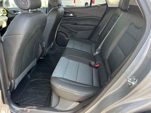 New 2026 Chevrolet Trax LT w/ Midnight Edition FWD image 19