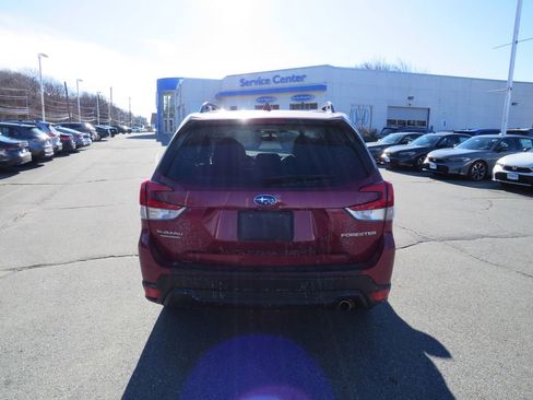 Used 2023 Subaru Forester Limited image 4