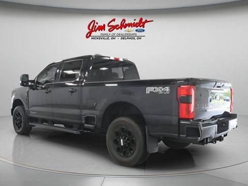 Used 2024 Ford F250 Lariat w/ Black Appearance Package AWD/4WD image 5