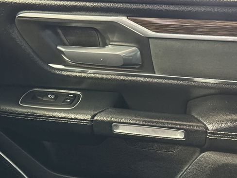 Used 2020 RAM 1500 Laramie RWD image 18