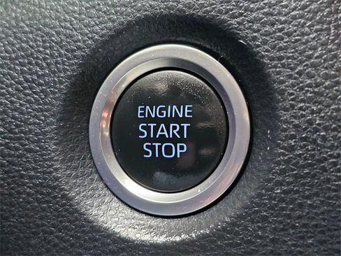 Used 2022 Toyota Corolla SE image 22