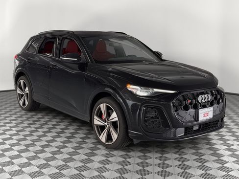 Used 2025 Audi SQ5 Prestige w/ Prestige Package AWD/4WD image 7