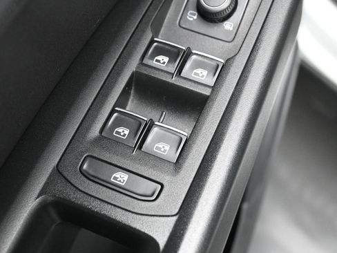 Used 2018 Volkswagen Atlas SEL Premium image 13