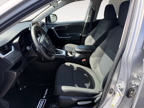 Used 2024 Toyota RAV4 LE FWD image 10