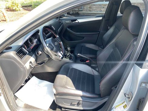 Used 2014 Volkswagen Jetta GLI Autobahn FWD image 9