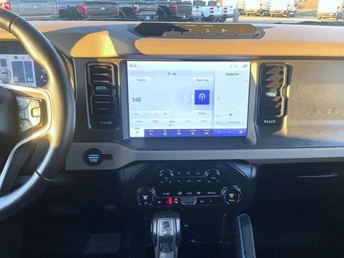 Used 2024 Ford Bronco Wildtrak image 14