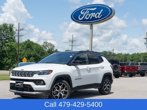 Used 2025 Jeep Compass Limited AWD/4WD image 1