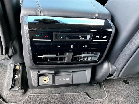 Certified 2026 Acura MDX FWD w/ Technology Package image 18