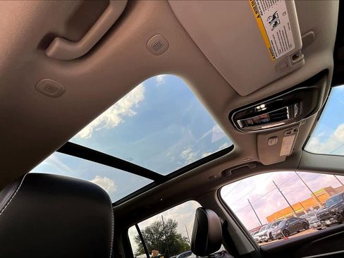 Used 2023 Jeep Grand Cherokee L Limited image 13