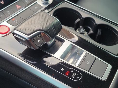 Used 2020 Audi SQ7 Premium Plus w/ Driver Assistance Package image 52