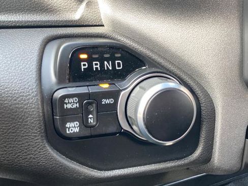 Used 2024 RAM 2500 Tradesman w/ Chrome Appearance Group image 13