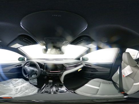 New 2026 Toyota Camry SE FWD image 33