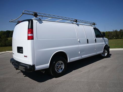 Used 2020 GMC Savana 3500 Extended w/ Driver Convenience Package image 58