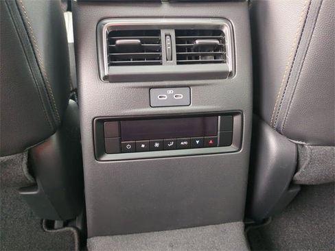 New 2024 MAZDA CX-90 Plug-In Hybrid w/ Preferred image 22