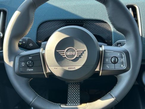 Used 2025 MINI Cooper Countryman S w/ Comfort Package Max image 18