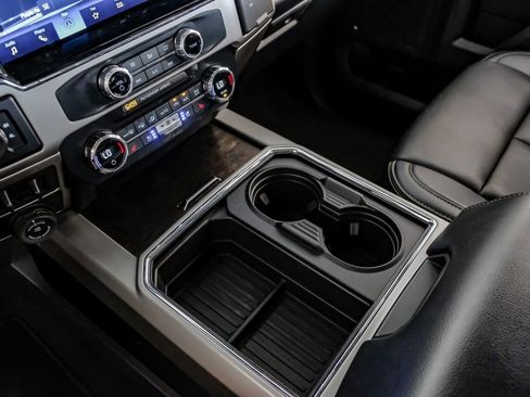 Used 2022 Ford F250 Lariat w/ Lariat Ultimate Package image 25