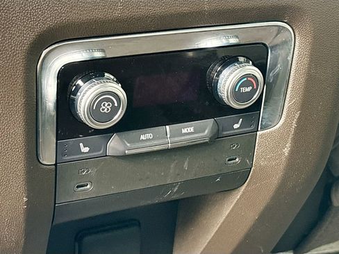 Used 2025 GMC Yukon Elevation AWD/4WD image 26