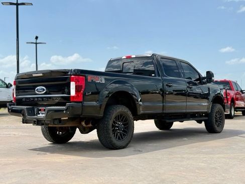 Used 2019 Ford F350 Lariat AWD/4WD image 2