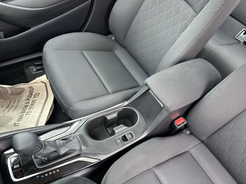 Certified 2025 Toyota Corolla LE FWD image 22