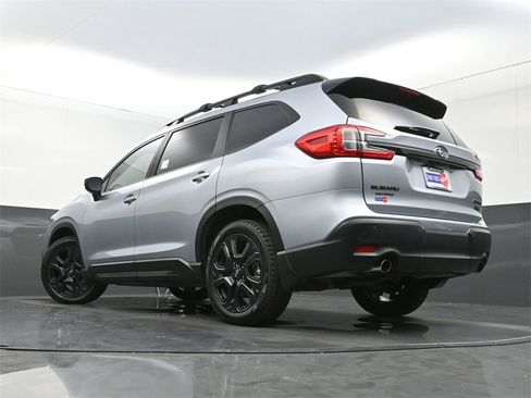 Used 2024 Subaru Ascent Onyx Edition image 30