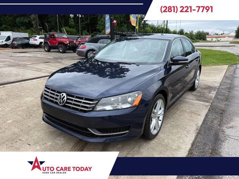 Used 2015 Volkswagen Passat TDI SE FWD image 1