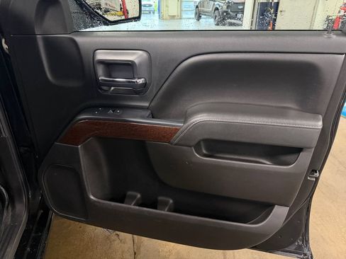 Used 2016 GMC Sierra 1500 SLE w/ SLE Value Package AWD/4WD image 16
