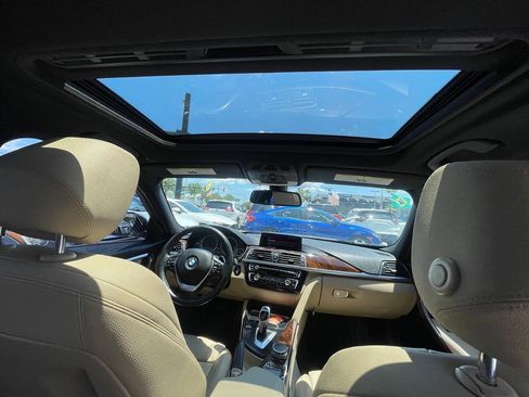 Used 2018 BMW 330i xDrive Sedan w/ Convenience Package AWD/4WD image 9