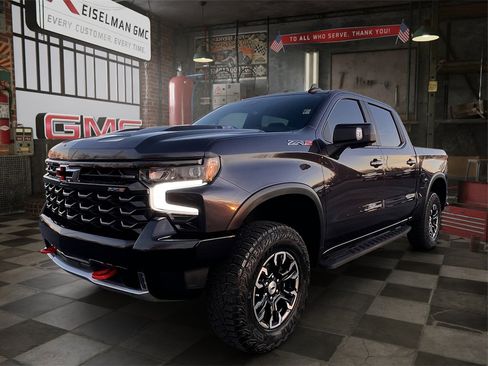 Certified 2022 Chevrolet Silverado 1500 ZR2 w/ Technology Package image 1