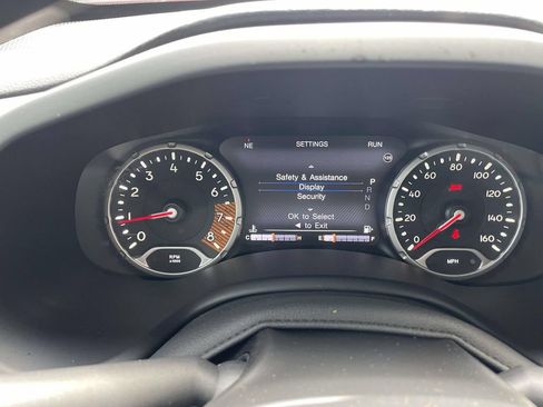 Used 2023 Jeep Renegade Altitude AWD/4WD image 18