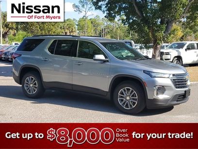 Used 2023 Chevrolet Traverse LT