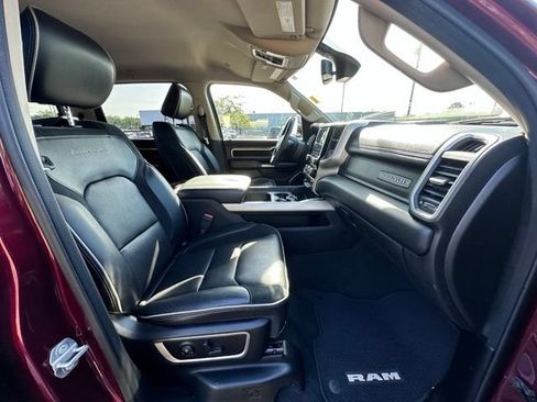 Used 2019 RAM 1500 Laramie AWD/4WD image 29