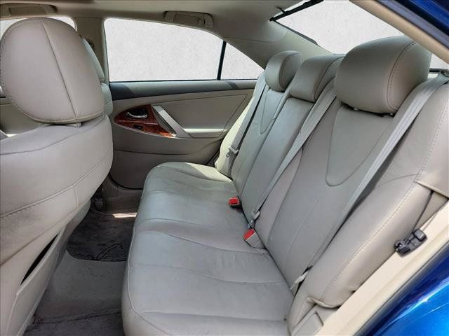 Used 2010 Toyota Camry XLE FWD image 13