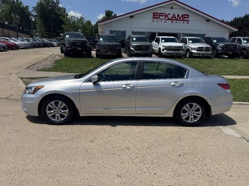 Used 2012 Honda Accord SE image 2