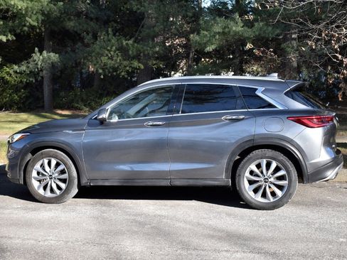 Used 2021 INFINITI QX50 Luxe image 3