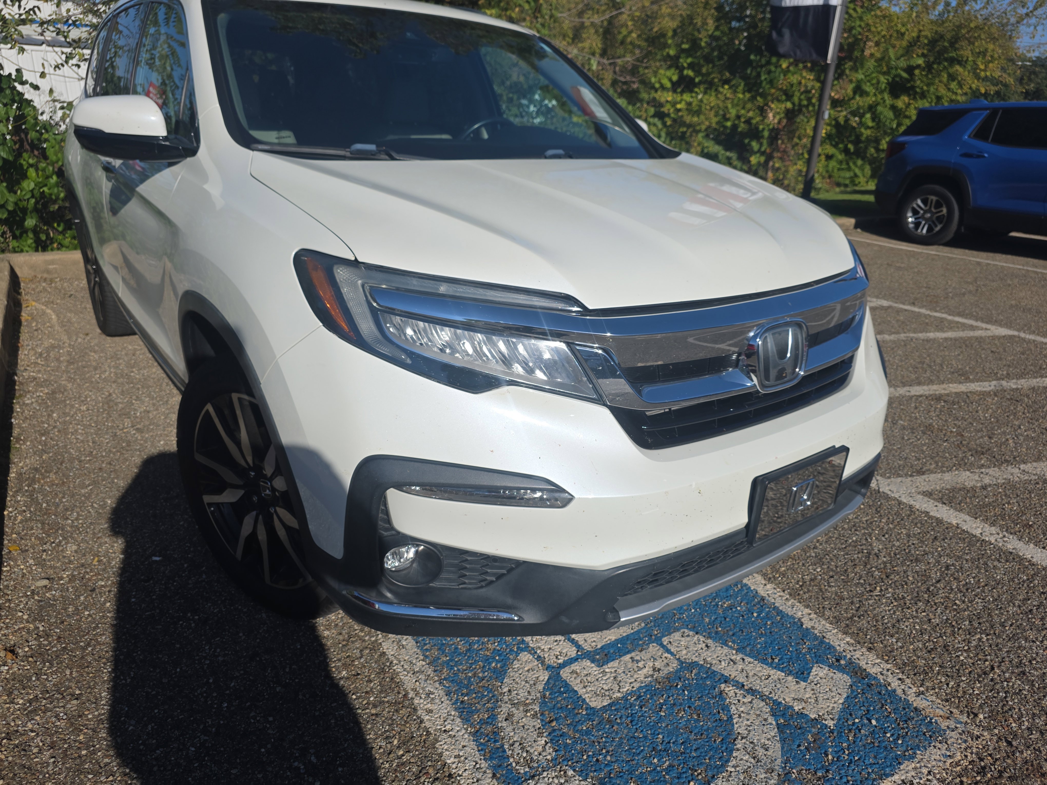 Used 2019 Honda Pilot Touring image 17