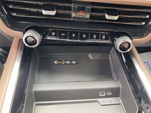 New 2026 Chevrolet Tahoe High Country AWD/4WD image 22