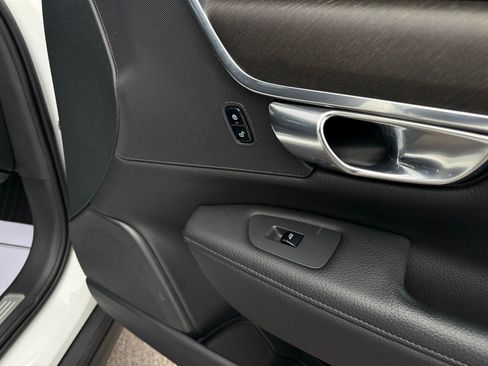 Used 2018 Volvo V90 T5 Cross Country w/ Convenience Package image 21