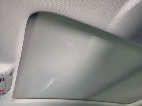 New 2026 Volkswagen Taos SE FWD image 18
