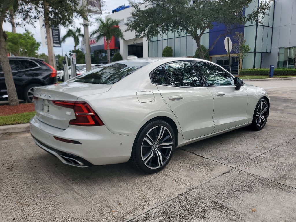 Used 2021 Volvo S60 T8 R-Design w/ Climate Package AWD/4WD image 6