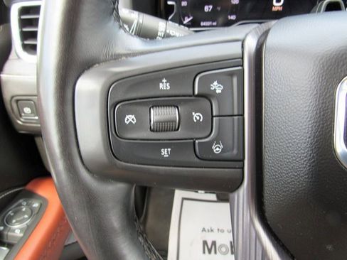 Used 2023 GMC Yukon XL Denali Ultimate image 25