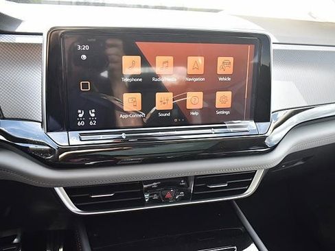 New 2026 Volkswagen Atlas Peak Edition AWD/4WD image 12