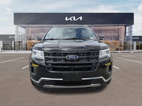 Used 2019 Ford Explorer Limited image 7