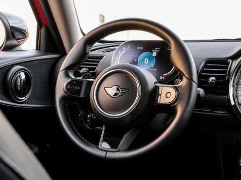 Used 2024 MINI Cooper Clubman S image 16