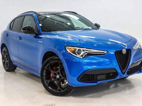 Used 2023 Alfa Romeo Stelvio Veloce AWD/4WD image 1