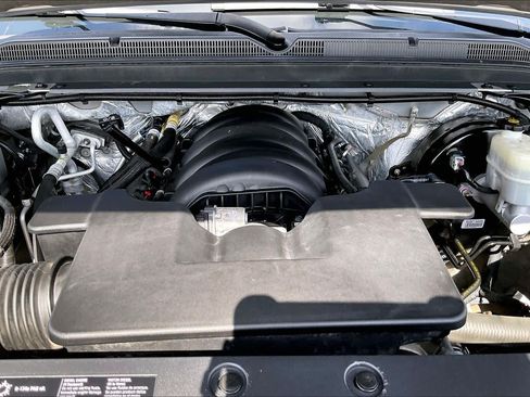 Used 2016 Chevrolet Suburban LS RWD image 31