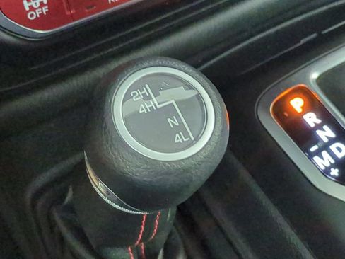 Used 2022 Jeep Wrangler Unlimited Rubicon AWD/4WD image 26