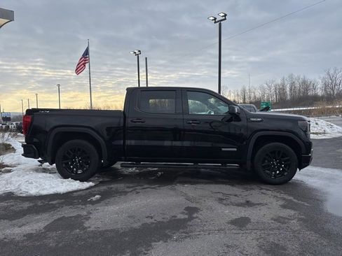 Used 2022 GMC Sierra 1500 Elevation w/ Elevation Premium Package image 7